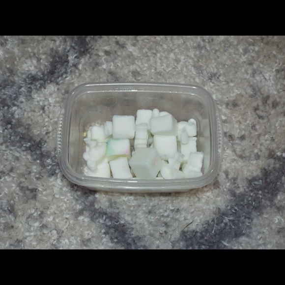 Candle waxing - Picture 3 of 9